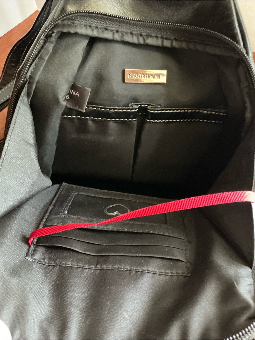 Giani Bernini Black Leather Backpack Sling Bag - Picture 6 of 7